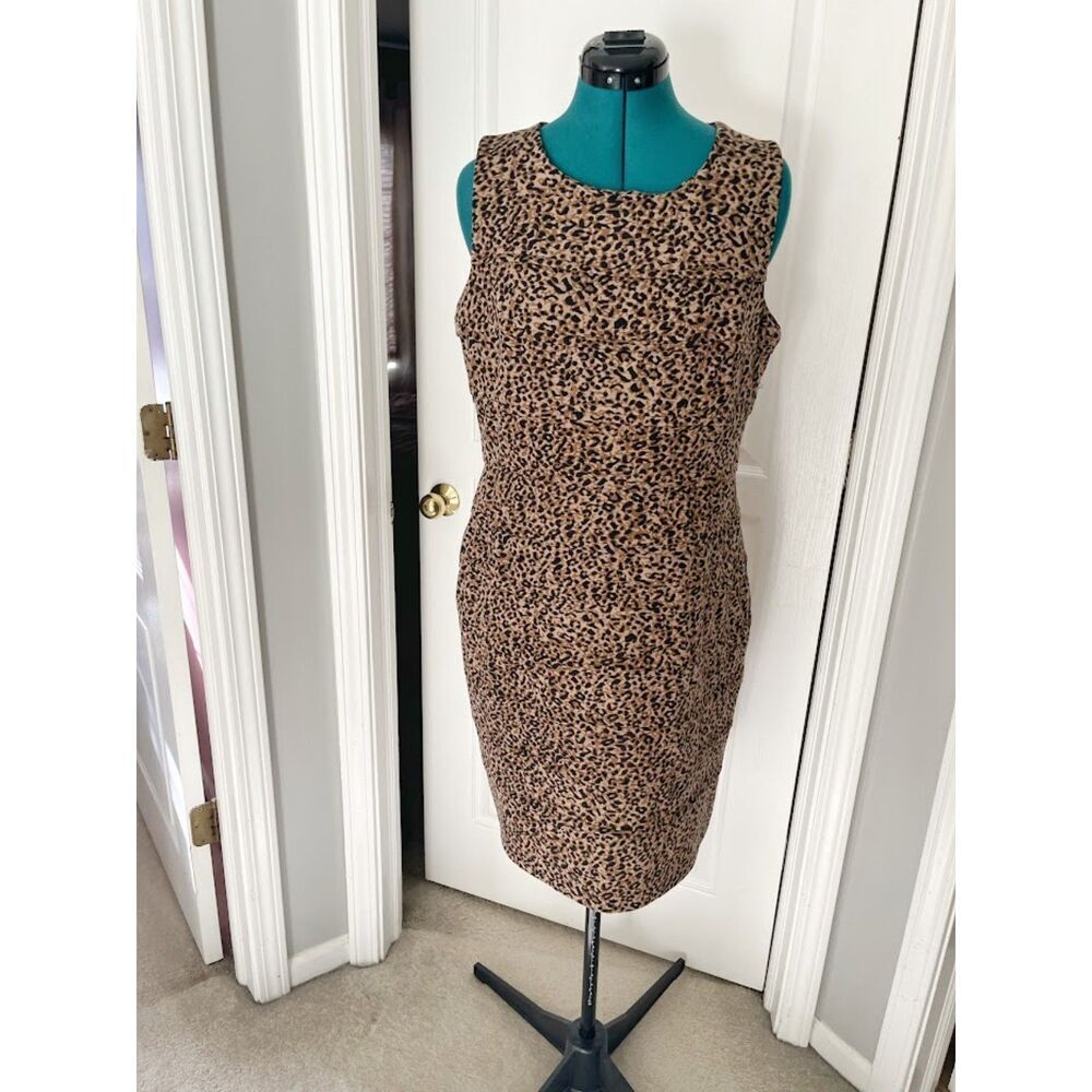 Calvin Klein Animal Print Sleeveless Tiered Stretchy Sheath Dress